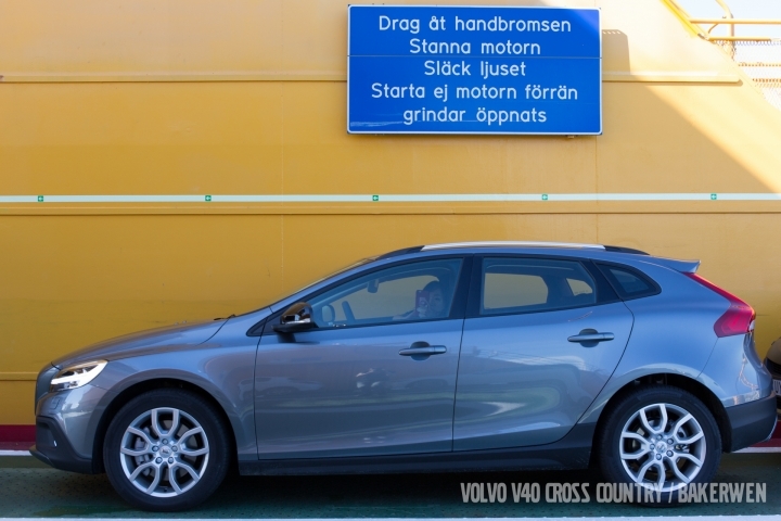 自然畫布 - 北歐輕旅行/Volvo V40 Cross Country