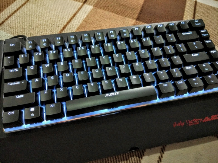 Ajazz AK33 82鍵 黑軸 簡單開箱