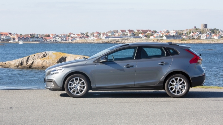 自然畫布 - 北歐輕旅行/Volvo V40 Cross Country