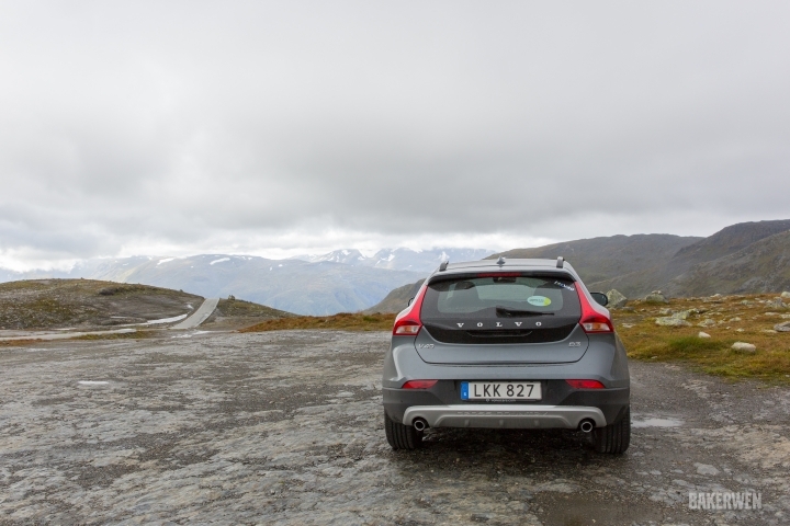 自然畫布 - 北歐輕旅行/Volvo V40 Cross Country