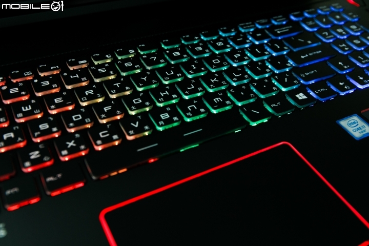MSI GT73VR 6RF Titan Pro 超頻效能巨獸