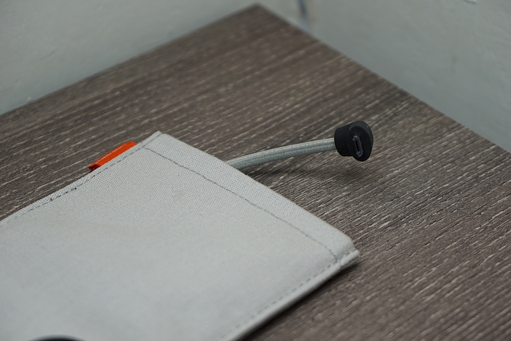 「開箱」Plantronics BackBeat GO3 精裝版藍牙耳機 單寧藍