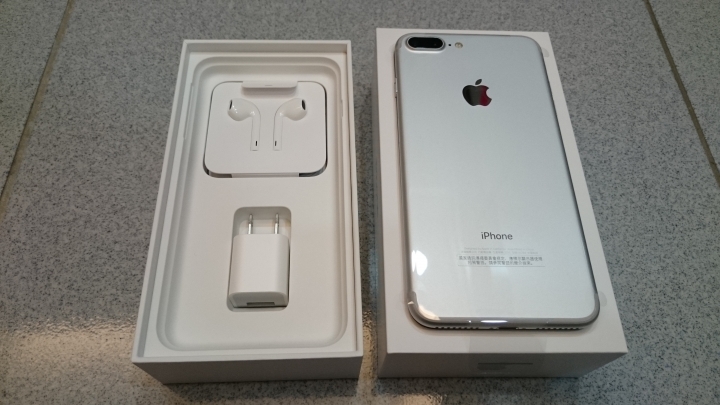 Iphone 7+ 銀色開箱