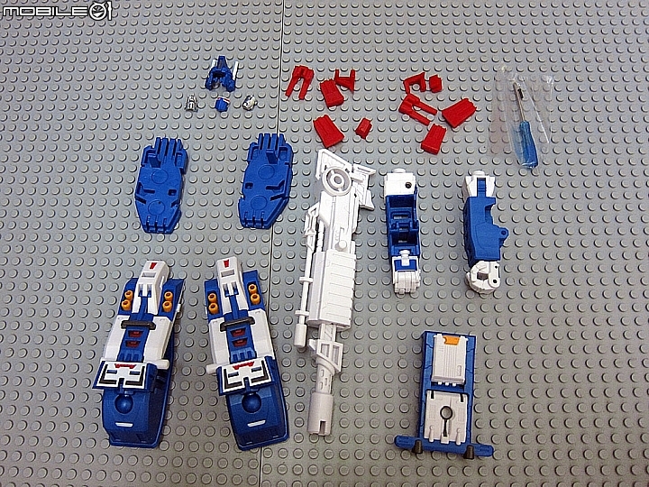 變形金剛合體戰爭LG14 馬格斯Ultra Magnus + X2toys XT009配件包不專業開箱文