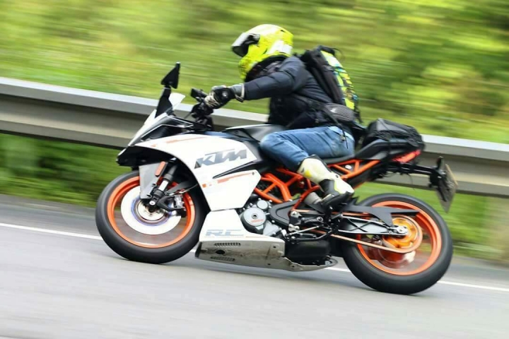 RC 390 YR FACTORY 降低三角台