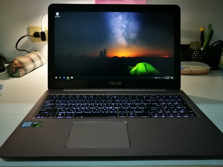 Asus UX510UX 人生第一台筆電 小開箱