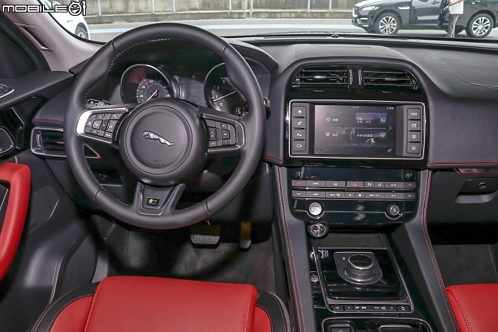 休旅重砲來襲 Jaguar F-Pace 大鵬灣賽道全面檢驗