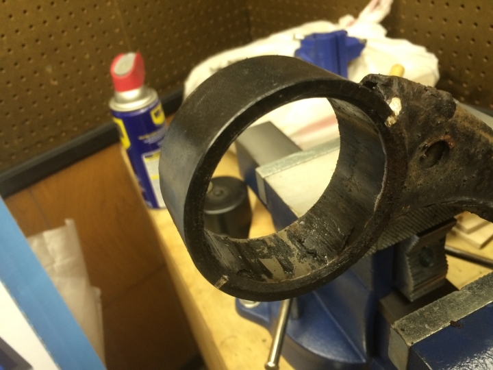 DIY: CRV 2 前搖臂大鐵套/和尚頭橡皮套更換