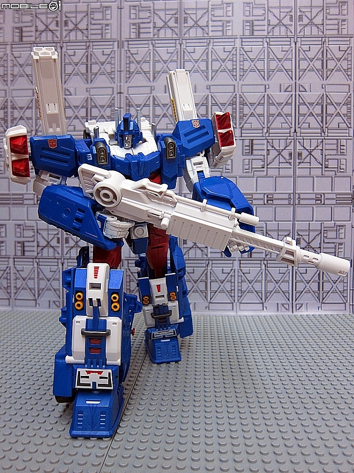 變形金剛合體戰爭LG14 馬格斯Ultra Magnus + X2toys XT009配件包不專業開箱文