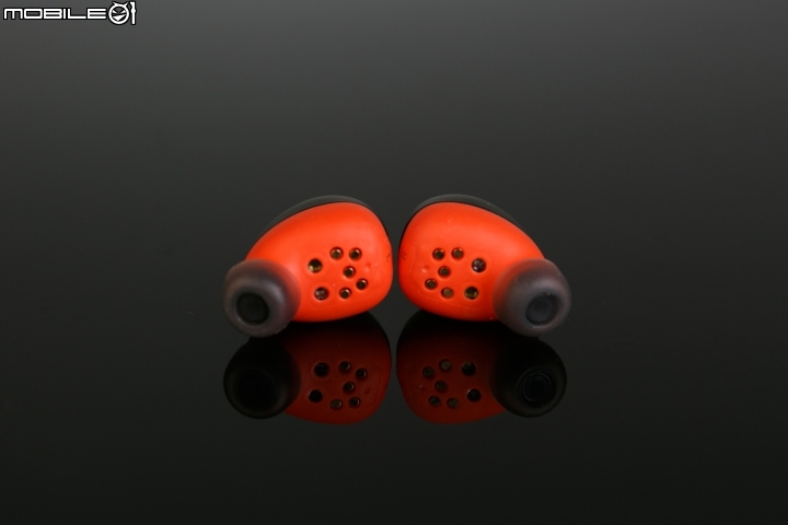 True Wireless 真無線 四款無線藍牙耳機集評
