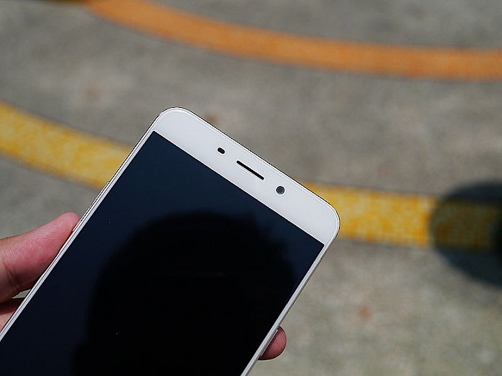 OPPO R9 Plus旅行、照相、抓寶一手抓