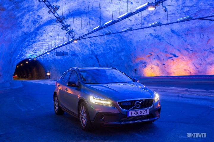 自然畫布 - 北歐輕旅行/Volvo V40 Cross Country