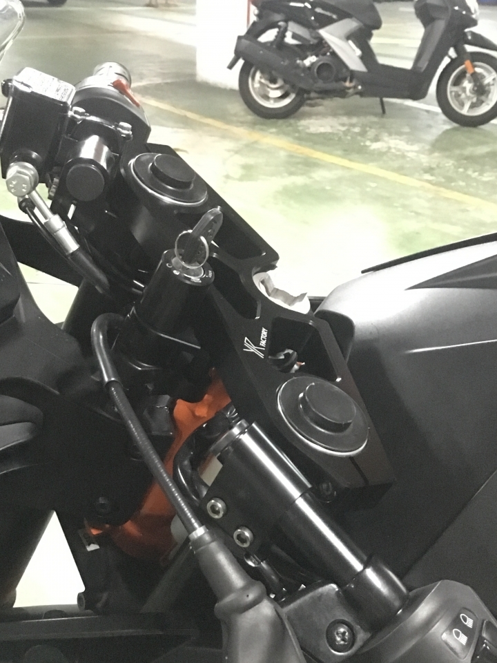 RC 390 YR FACTORY 降低三角台