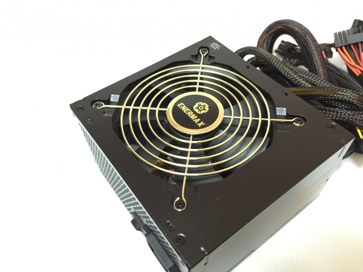 DIY NAS年中小更新 Enermax 銅霸 350w 入手
