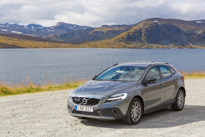 自然畫布 - 北歐輕旅行/Volvo V40 Cross Country