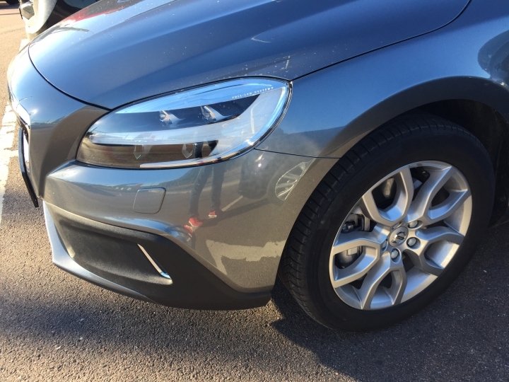 自然畫布 - 北歐輕旅行/Volvo V40 Cross Country