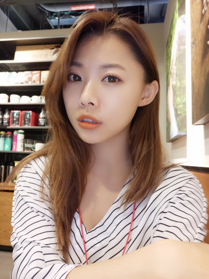 自拍美直播也美 美圖手機M6 / V4s實拍分享