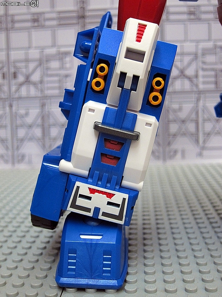 變形金剛合體戰爭LG14 馬格斯Ultra Magnus + X2toys XT009配件包不專業開箱文