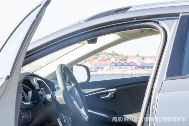 自然畫布 - 北歐輕旅行/Volvo V40 Cross Country