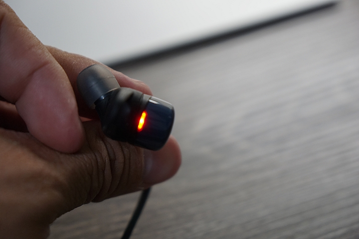 「開箱」Plantronics BackBeat GO3 精裝版藍牙耳機 單寧藍