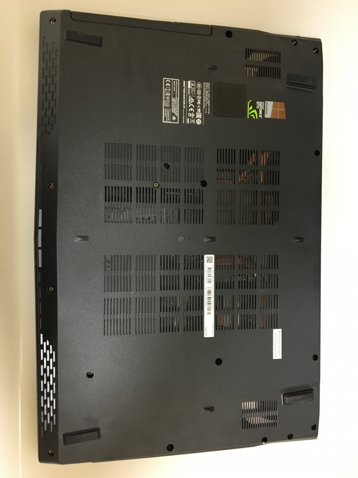 MSI PE70 6QE 高效能筆電入手