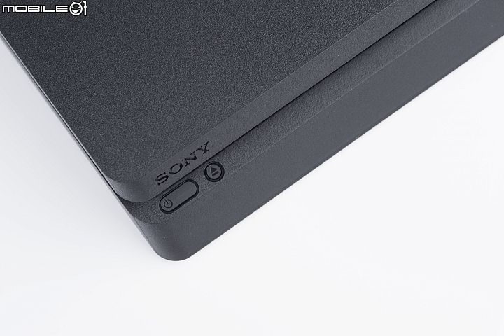 開箱實拍!PlayStation4 2000型輕量登場