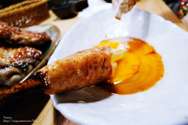 【台南北區│串燒居酒屋】鯨吞燒地雞料理赤崁店│日式串場與台南老屋的結合,新鮮多種地雞料理、無地雷的精緻居酒屋│適合小酌、夜間聚會