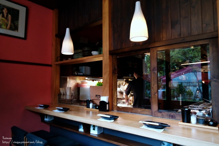 【台南北區│串燒居酒屋】鯨吞燒地雞料理赤崁店│日式串場與台南老屋的結合,新鮮多種地雞料理、無地雷的精緻居酒屋│適合小酌、夜間聚會