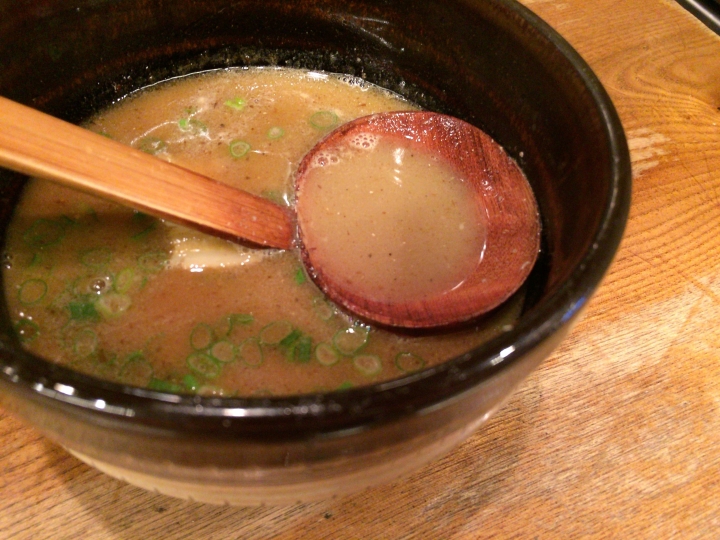 【美食。食記】東京 高田 三年熟成,醬油重鹹 渡なべ 拉麵 沾麵