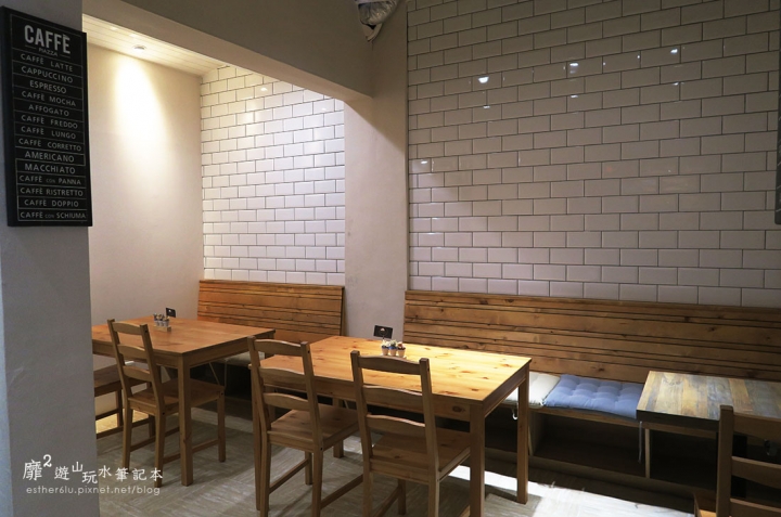 台北信義區平價美食~CLOUD 9 CAFE