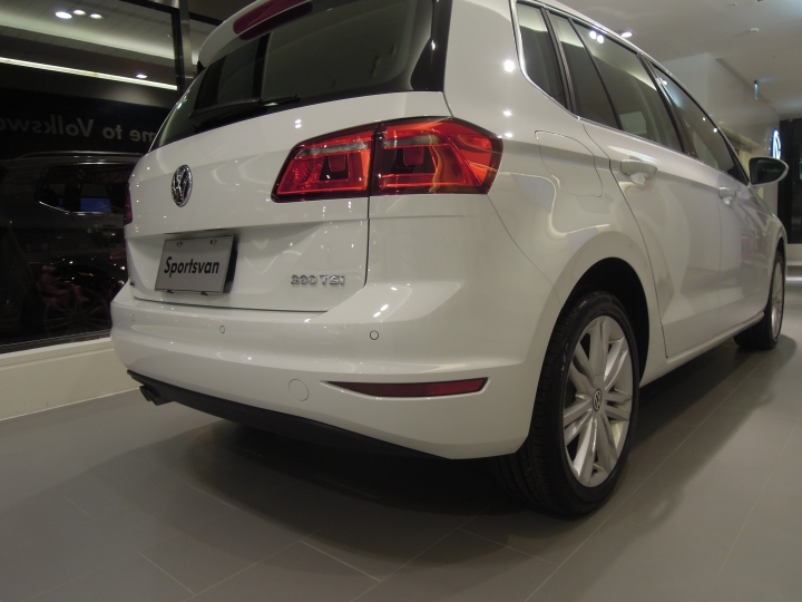 終於擠出時間的快速Sportsvan賞車記
