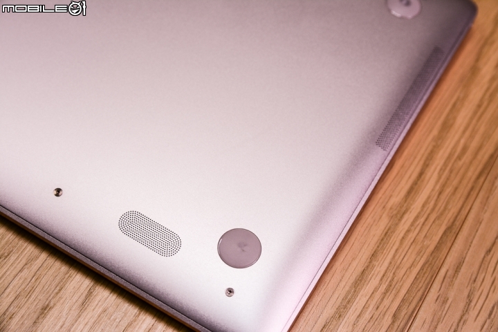 玫瑰金+七代Core I7的ZenBook3 (UX390UA)開箱