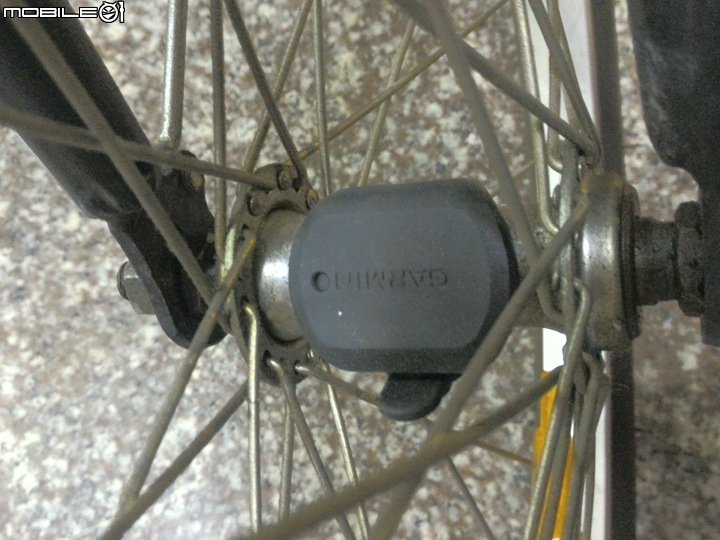 永遠不低頭!Garmin Edge820 & Varia Vision智慧單車新品開箱分享!