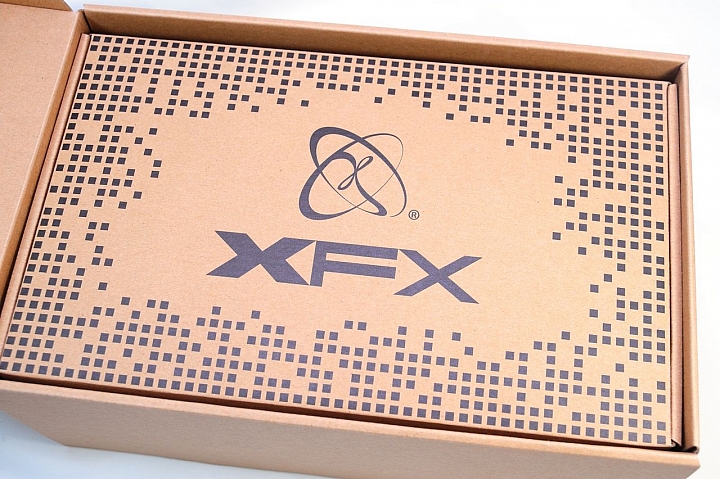 重返台灣市場首作,XFX XTR 750W 金牌全模組化電源供應器開箱測試