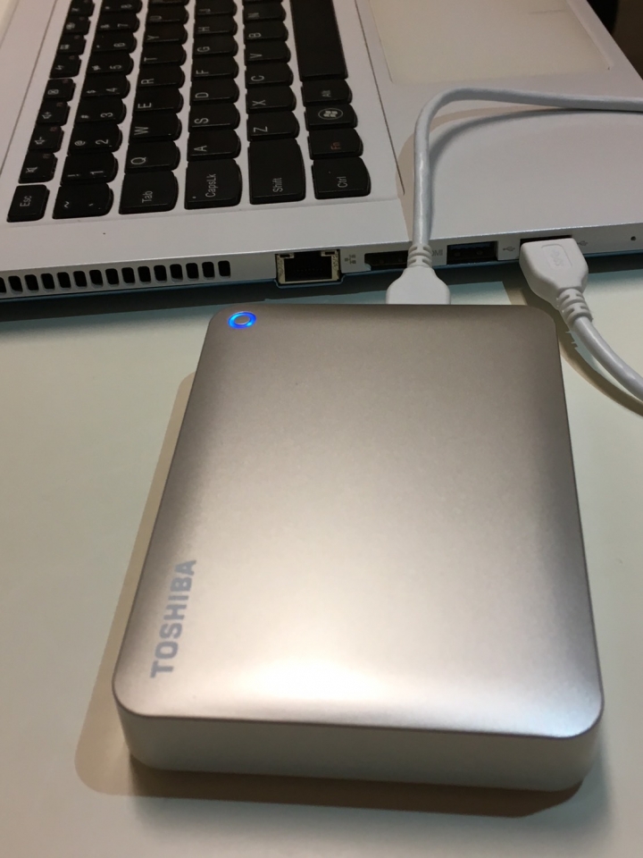 Toshiba Canvio Connect II V8 3TB 2.5吋行動硬碟評測文