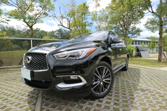 全能王者INFINITI QX60首開箱~~