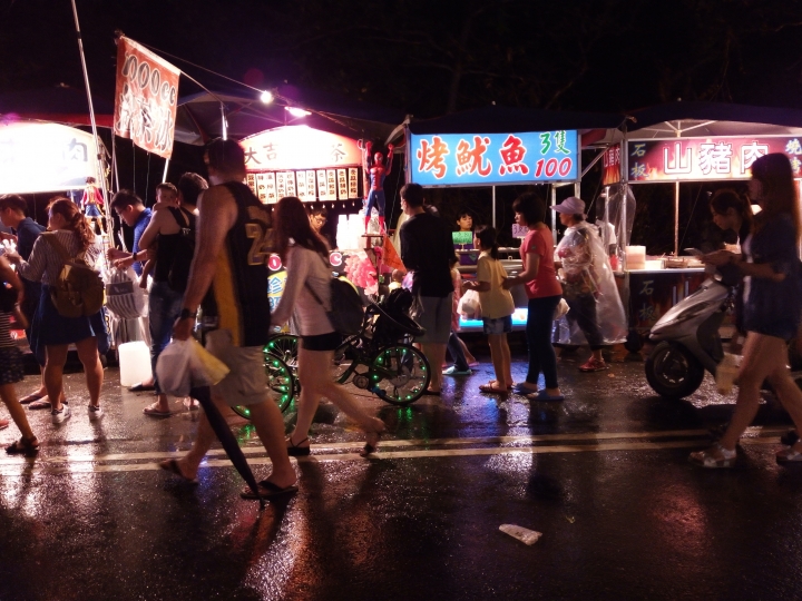 斜躺車兩天一夜 雨中墾丁流浪全紀錄