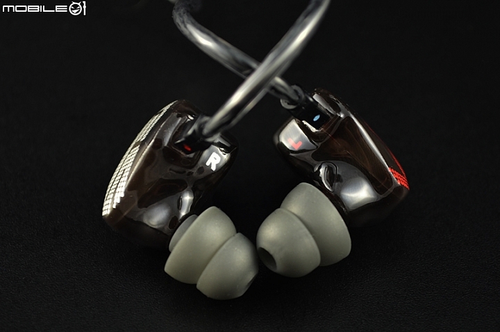 【北極熊開箱】迅捷靈巧的聆聽饗宴 - Earsonics S-EM9