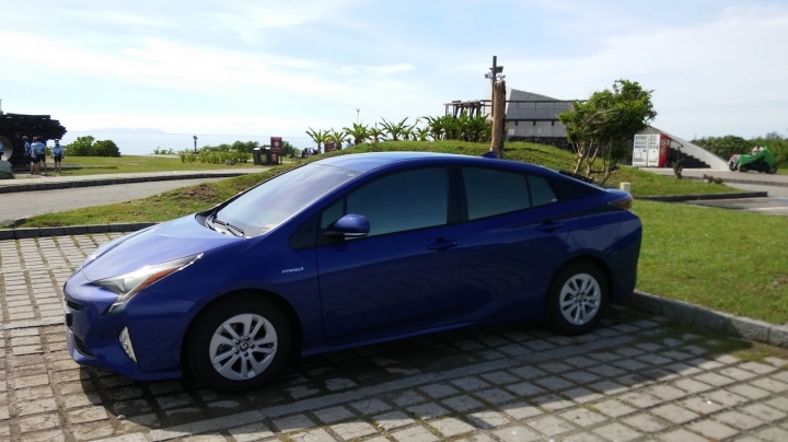 Prius 4 10000公里心得分享