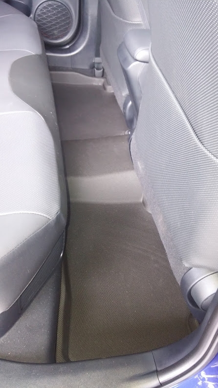 Prius 4 10000公里心得分享