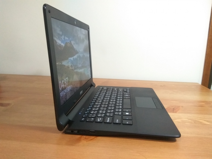 窮人的筆電 MSI S120 簡單開箱。1920x1080的11.6吋IPS螢幕,夠用好攜帶