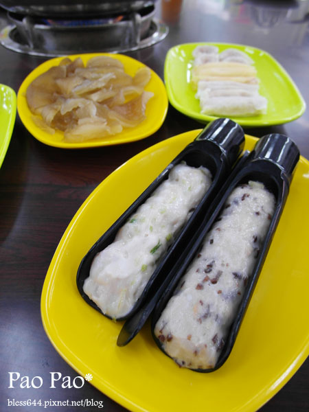 【台中】新新園汕頭火鍋(南屯店)~爆漿黃金嫩肩骰子牛必吃!明治冰淇淋無限吃~