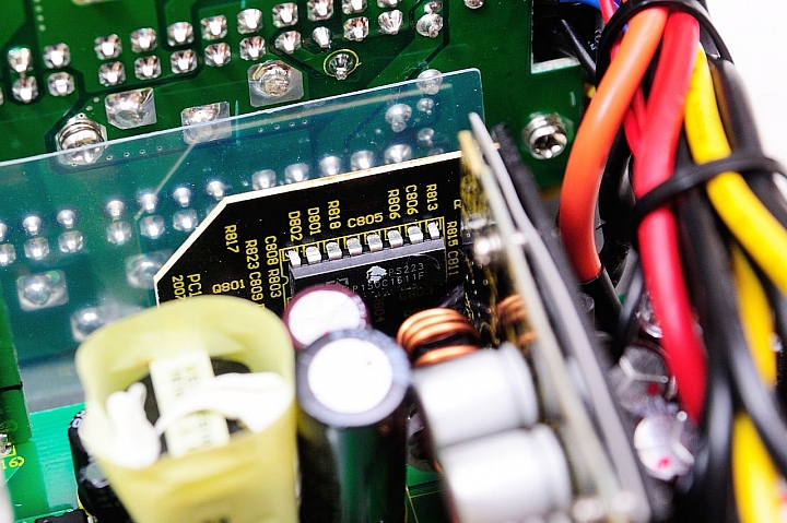 重返台灣市場首作,XFX XTR 750W 金牌全模組化電源供應器開箱測試
