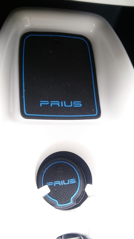 Prius 4 10000公里心得分享