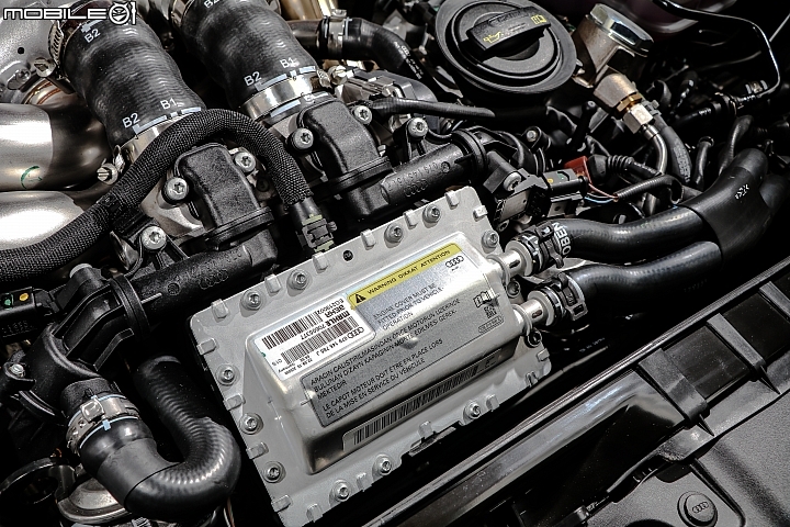 730hp蠻力爆發 Abt RS6-R 高速移動戰艦