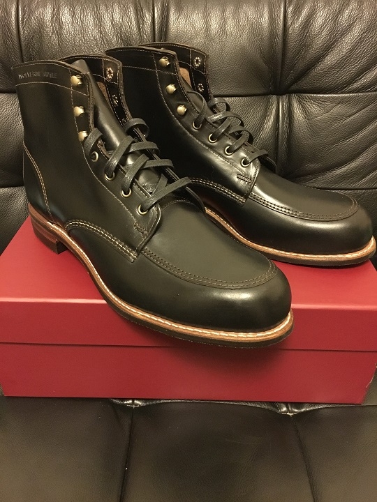 我的第一雙金剛狼Wolverine 1000 Mile Courtland