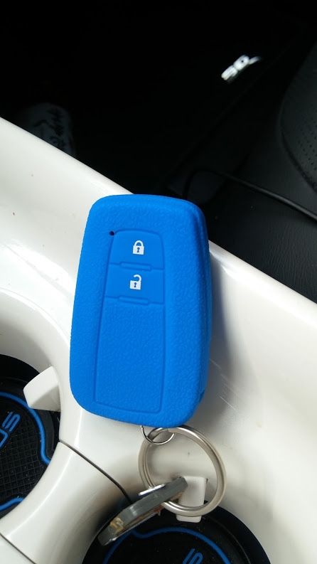 Prius 4 10000公里心得分享