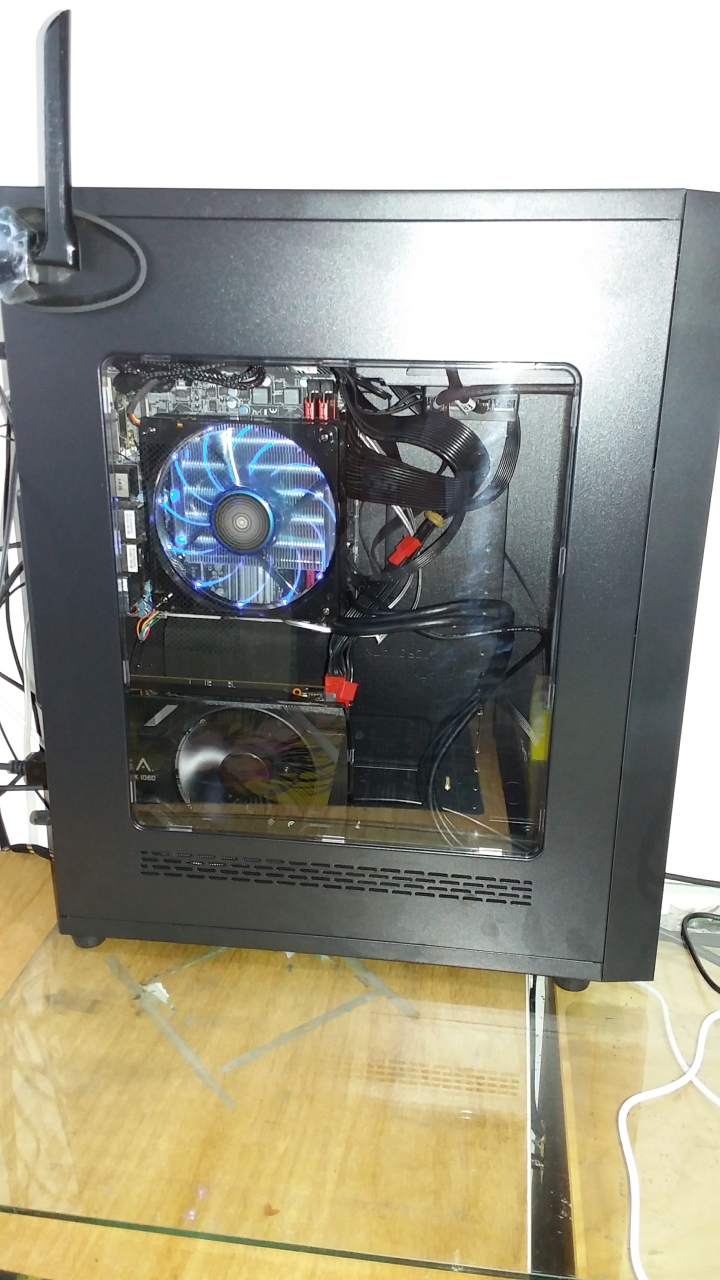曜越 CORE G3 +SFX 450W 上機