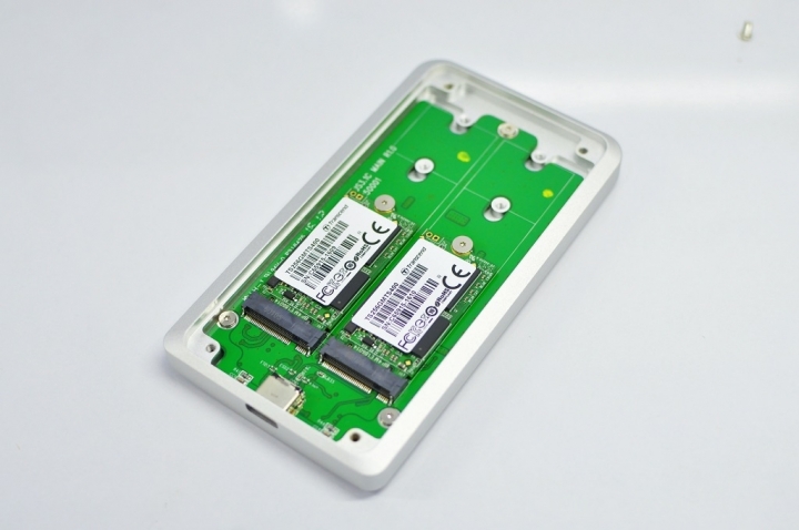 CyperSlim M2 M2R高質感USB3.1外接盒開箱分享
