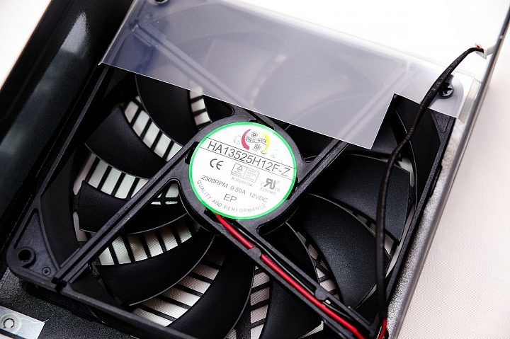 重返台灣市場首作,XFX XTR 750W 金牌全模組化電源供應器開箱測試
